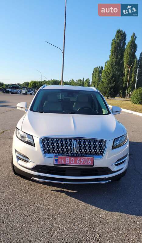 Внедорожник / Кроссовер Lincoln MKC 2019 в 