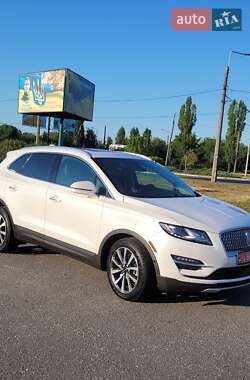 Внедорожник / Кроссовер Lincoln MKC 2019 в 