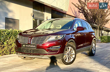 Внедорожник / Кроссовер Lincoln MKC 2018 в 