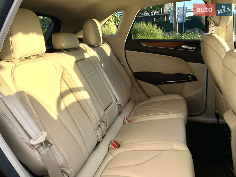 Позашляховик / Кросовер Lincoln MKC 2018 в Києві