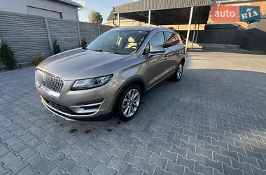 Внедорожник / Кроссовер Lincoln MKC 2019 в 