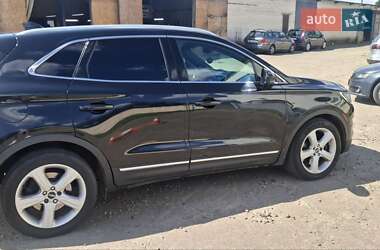 Позашляховик / Кросовер Lincoln MKC 2015 в Києві