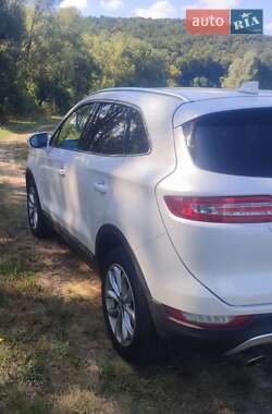 Внедорожник / Кроссовер Lincoln MKC 2019 в 