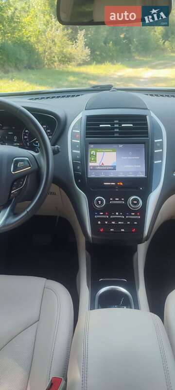Внедорожник / Кроссовер Lincoln MKC 2019 в Лохвице фото 13 Внедорожник / Кроссовер Lincoln MKC 2019 в Лохвице