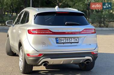 Внедорожник / Кроссовер Lincoln MKC 2015 в 