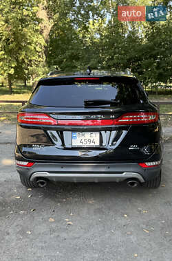 Внедорожник / Кроссовер Lincoln MKC 2014 в 