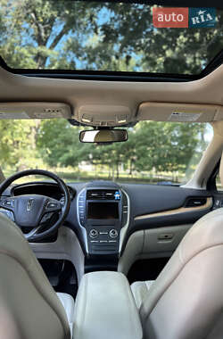 Внедорожник / Кроссовер Lincoln MKC 2014 в 