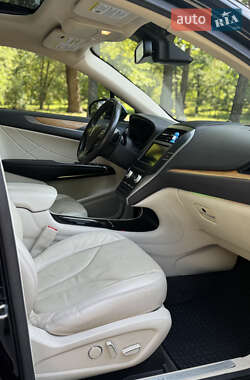 Внедорожник / Кроссовер Lincoln MKC 2014 в 