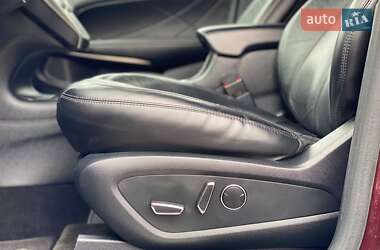 Внедорожник / Кроссовер Lincoln MKC 2015 в 