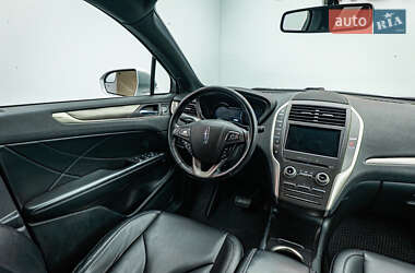 Внедорожник / Кроссовер Lincoln MKC 2015 в 
