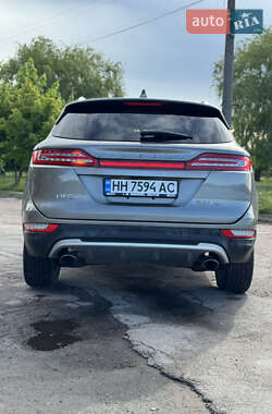 Внедорожник / Кроссовер Lincoln MKC 2016 в 