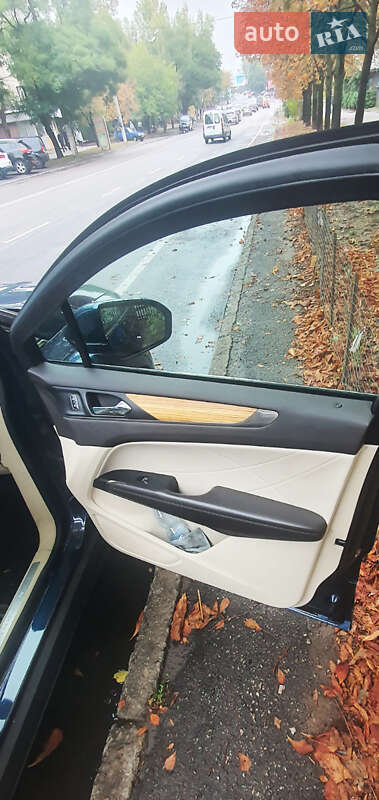 Позашляховик / Кросовер Lincoln MKC 2015 в Одесі фото 13 Позашляховик / Кросовер Lincoln MKC 2015 в Одесі