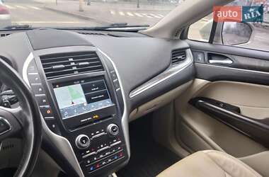 Внедорожник / Кроссовер Lincoln MKC 2016 в 