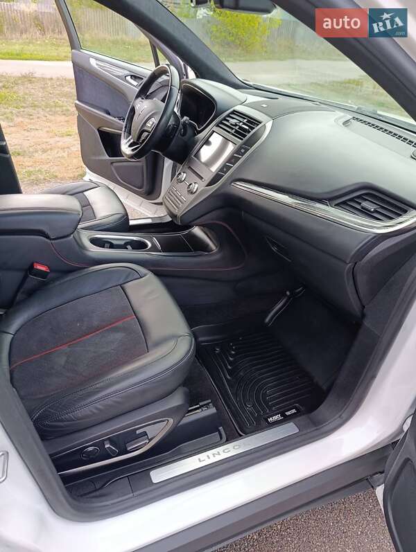Внедорожник / Кроссовер Lincoln MKC 2019 в Полтаве