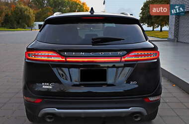 Внедорожник / Кроссовер Lincoln MKC 2017 в 