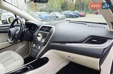 Внедорожник / Кроссовер Lincoln MKC 2014 в 