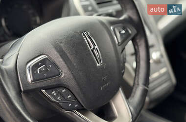 Позашляховик / Кросовер Lincoln MKC 2015 в 