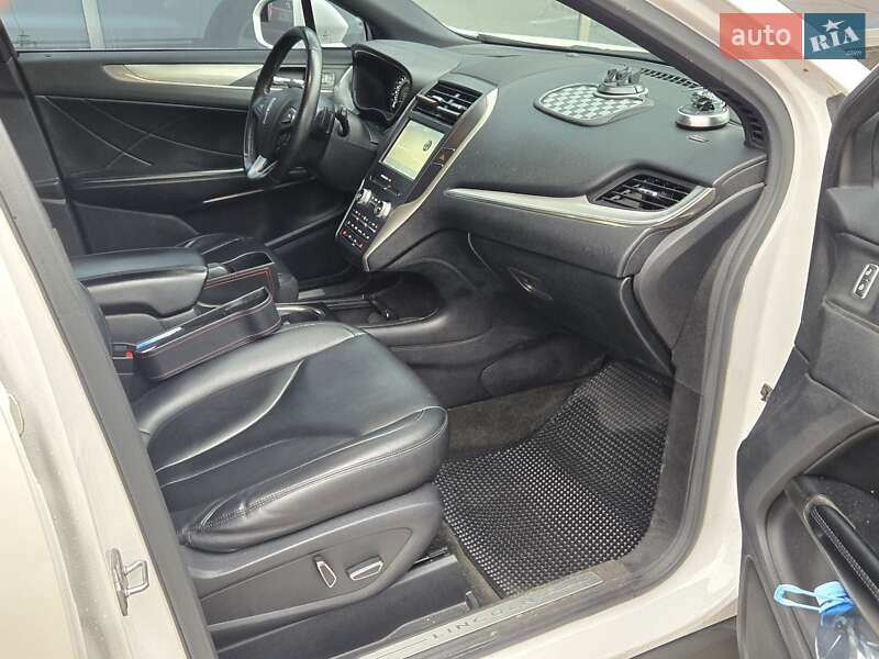 Позашляховик / Кросовер Lincoln MKC 2015 в Києві фото 13 Позашляховик / Кросовер Lincoln MKC 2015 в Києві