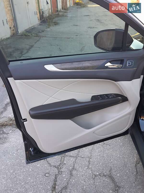 Позашляховик / Кросовер Lincoln MKC 2018 в Києві фото 9 Позашляховик / Кросовер Lincoln MKC 2018 в Києві