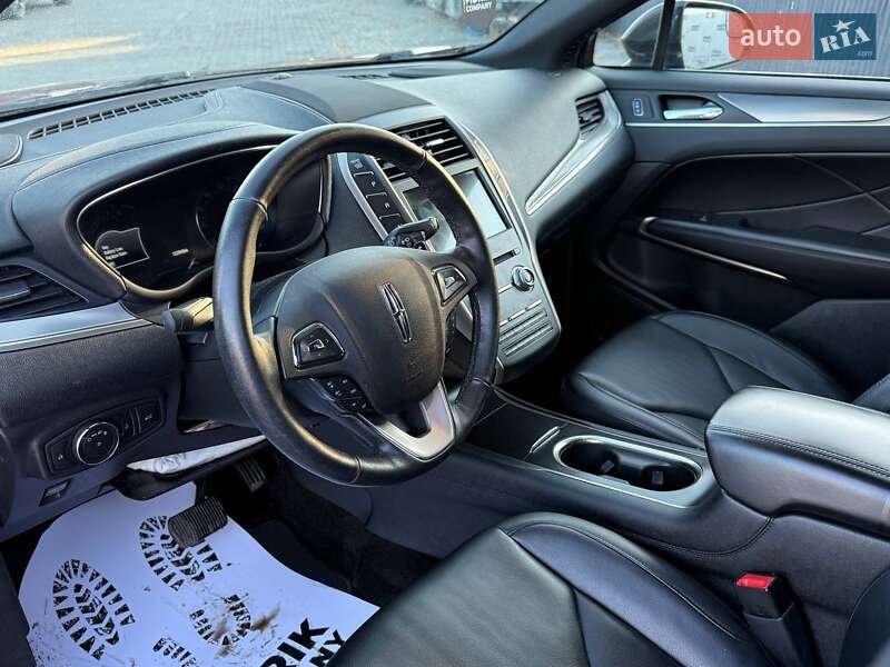 Позашляховик / Кросовер Lincoln MKC 2017 в Луцьку