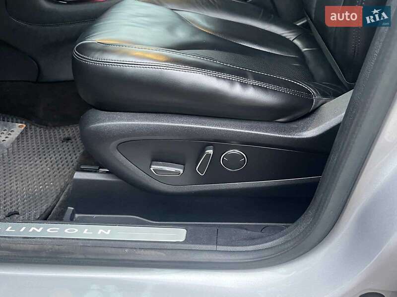 Позашляховик / Кросовер Lincoln MKC 2014 в Києві фото 25 Позашляховик / Кросовер Lincoln MKC 2014 в Києві