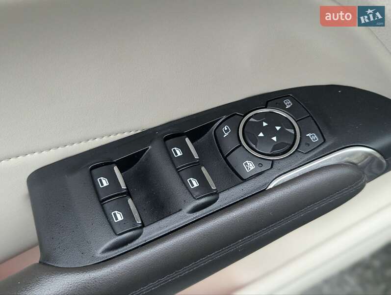 Внедорожник / Кроссовер Lincoln MKC 2019 в Киеве