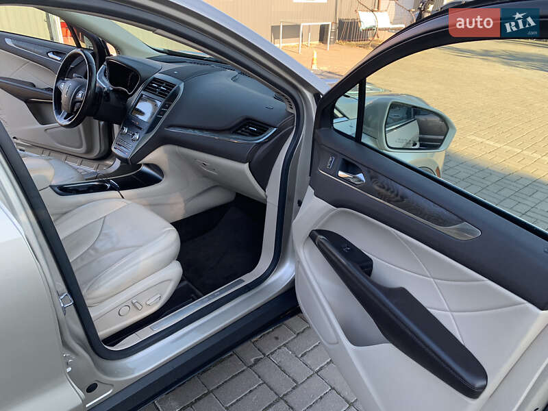 Внедорожник / Кроссовер Lincoln MKC 2017 в Львове фото 24 Внедорожник / Кроссовер Lincoln MKC 2017 в Львове