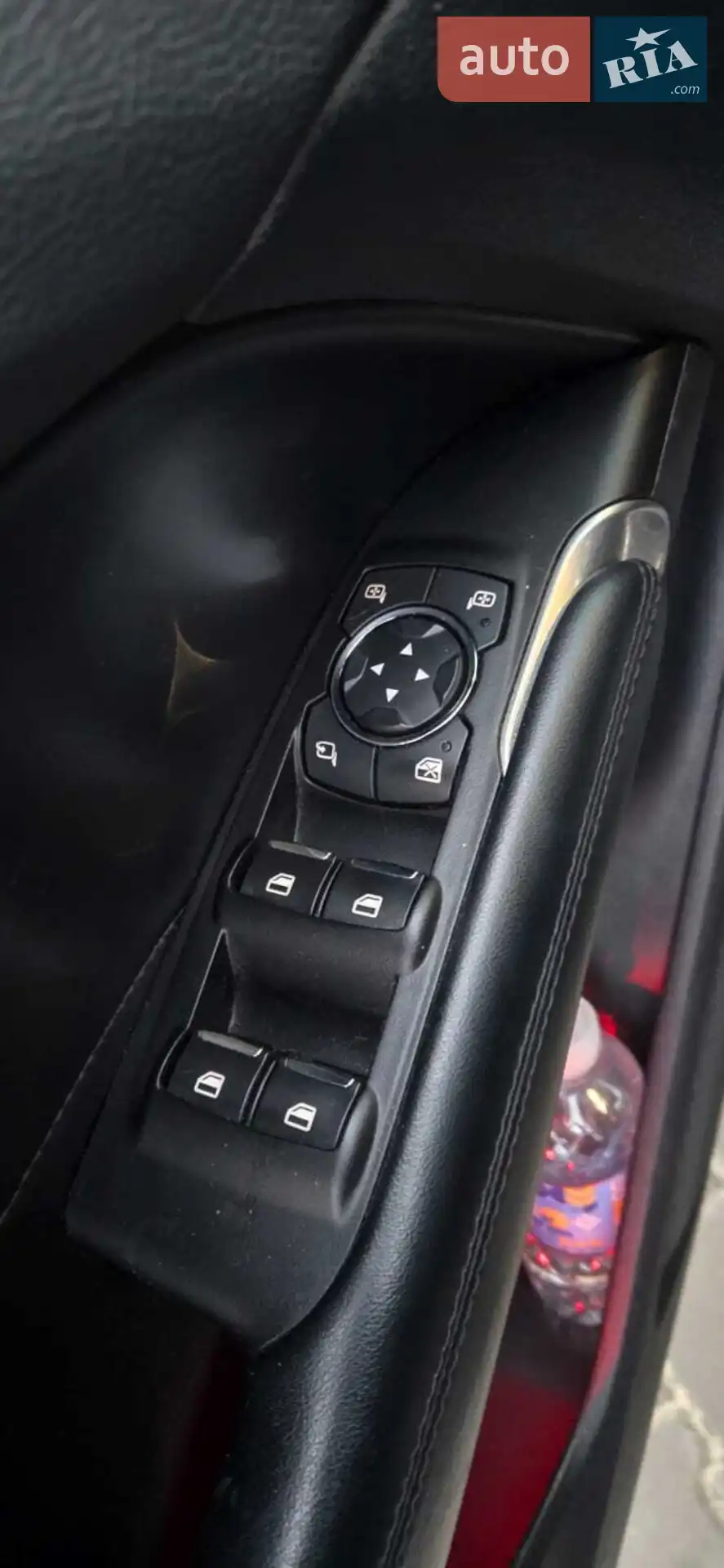 2019 Lincoln MKC - мініатюра 20