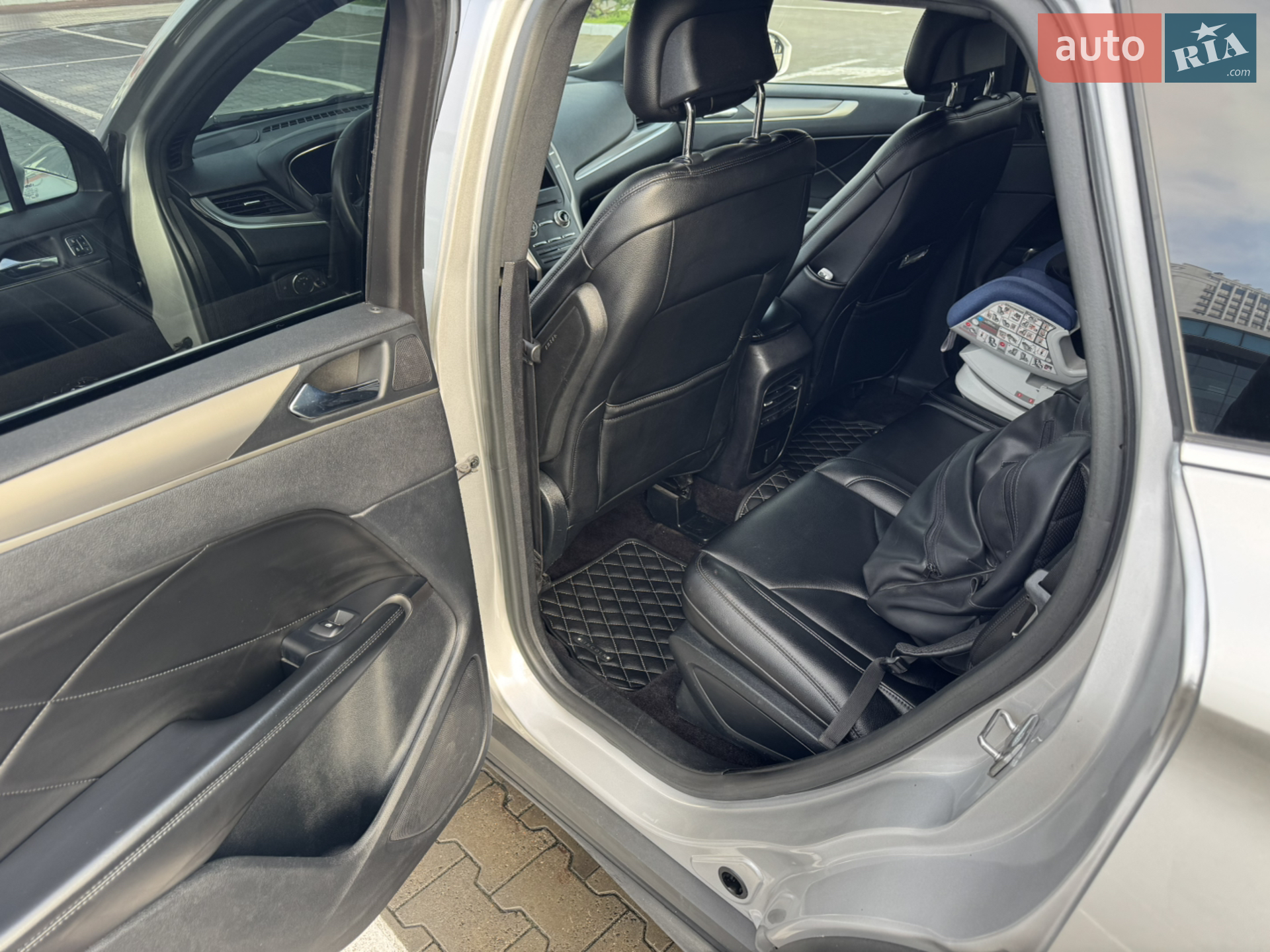 2017 Lincoln MKC - мініатюра 9