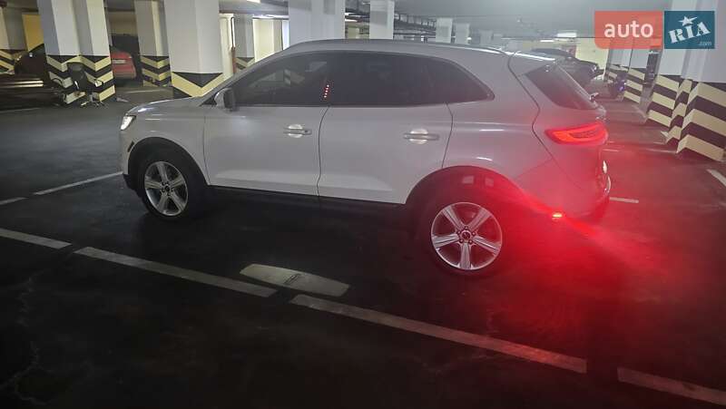 Внедорожник / Кроссовер Lincoln MKC 2017 в Одессе фото 19 Внедорожник / Кроссовер Lincoln MKC 2017 в Одессе