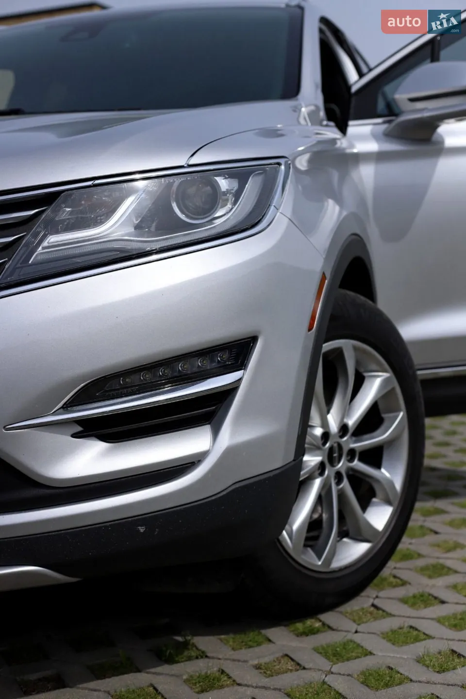 2016 Lincoln MKC - мініатюра 3
