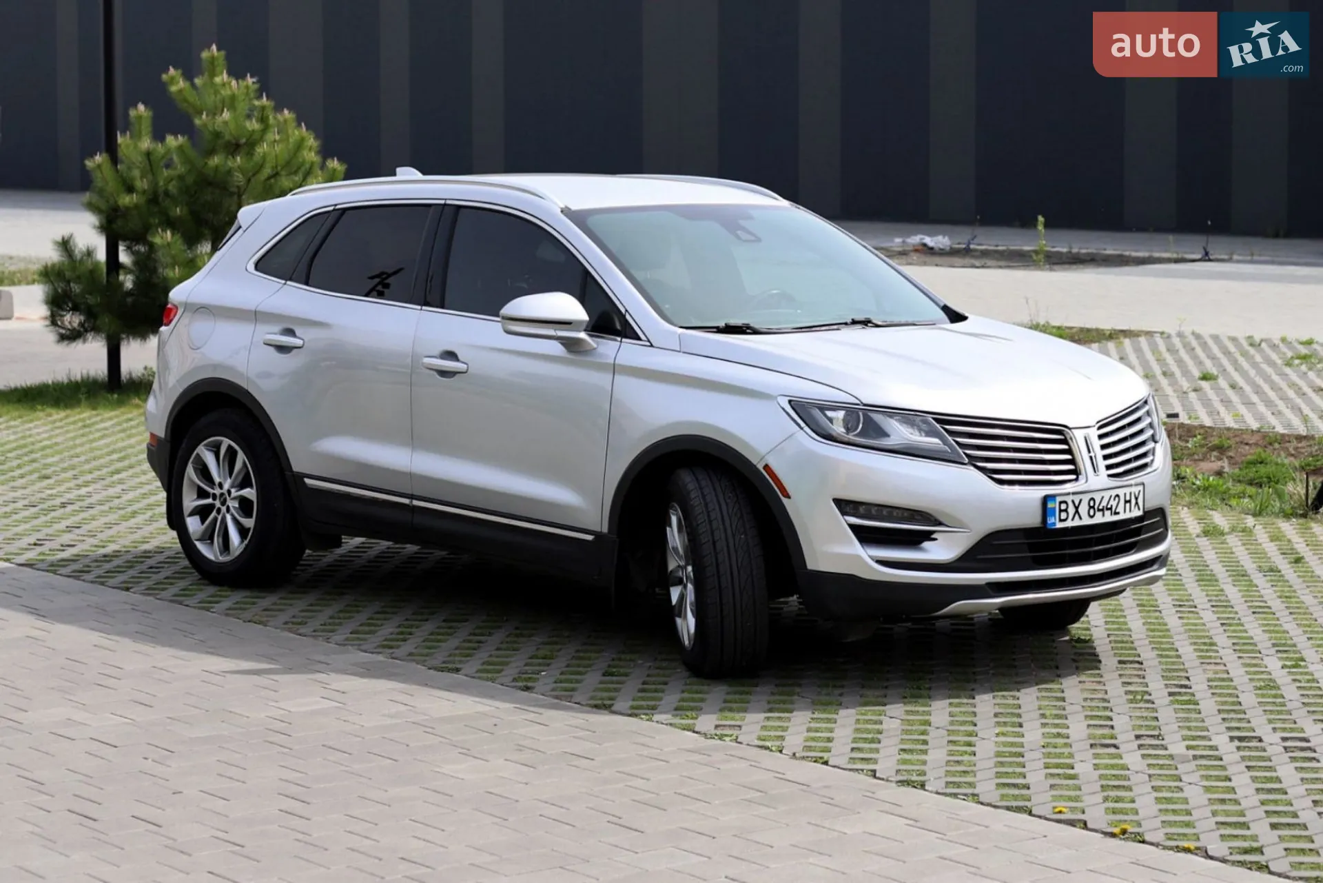 2016 Lincoln MKC - мініатюра 2
