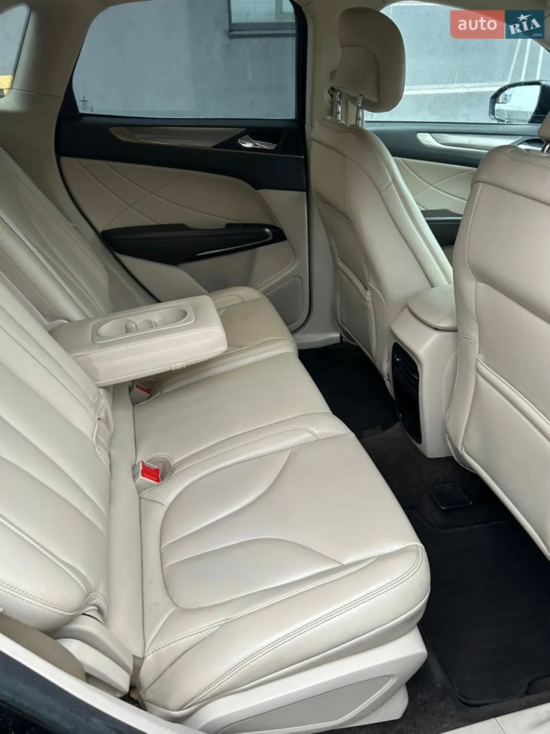 2018 Lincoln MKC - мініатюра 12