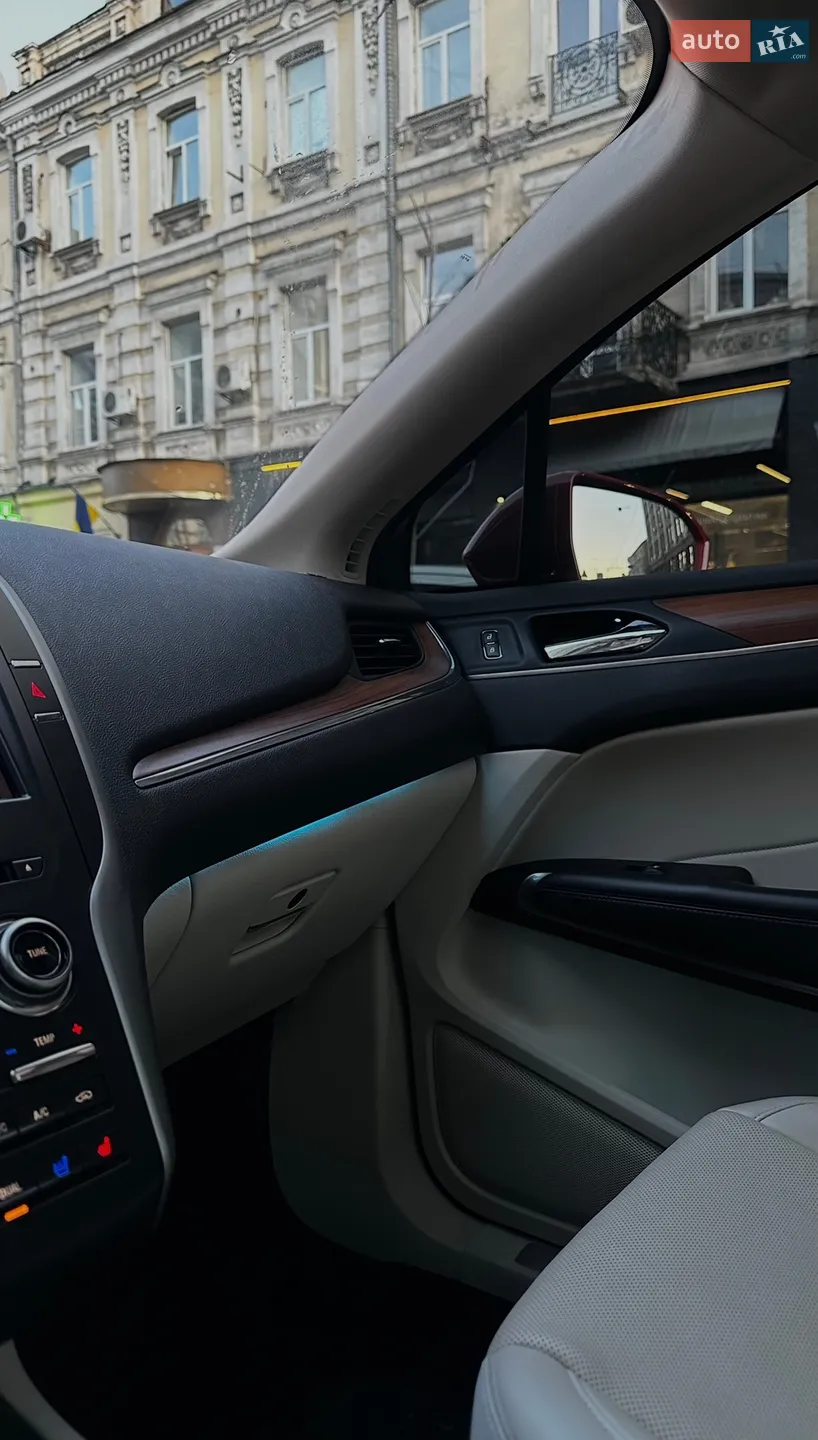 2016 Lincoln MKC - мініатюра 12