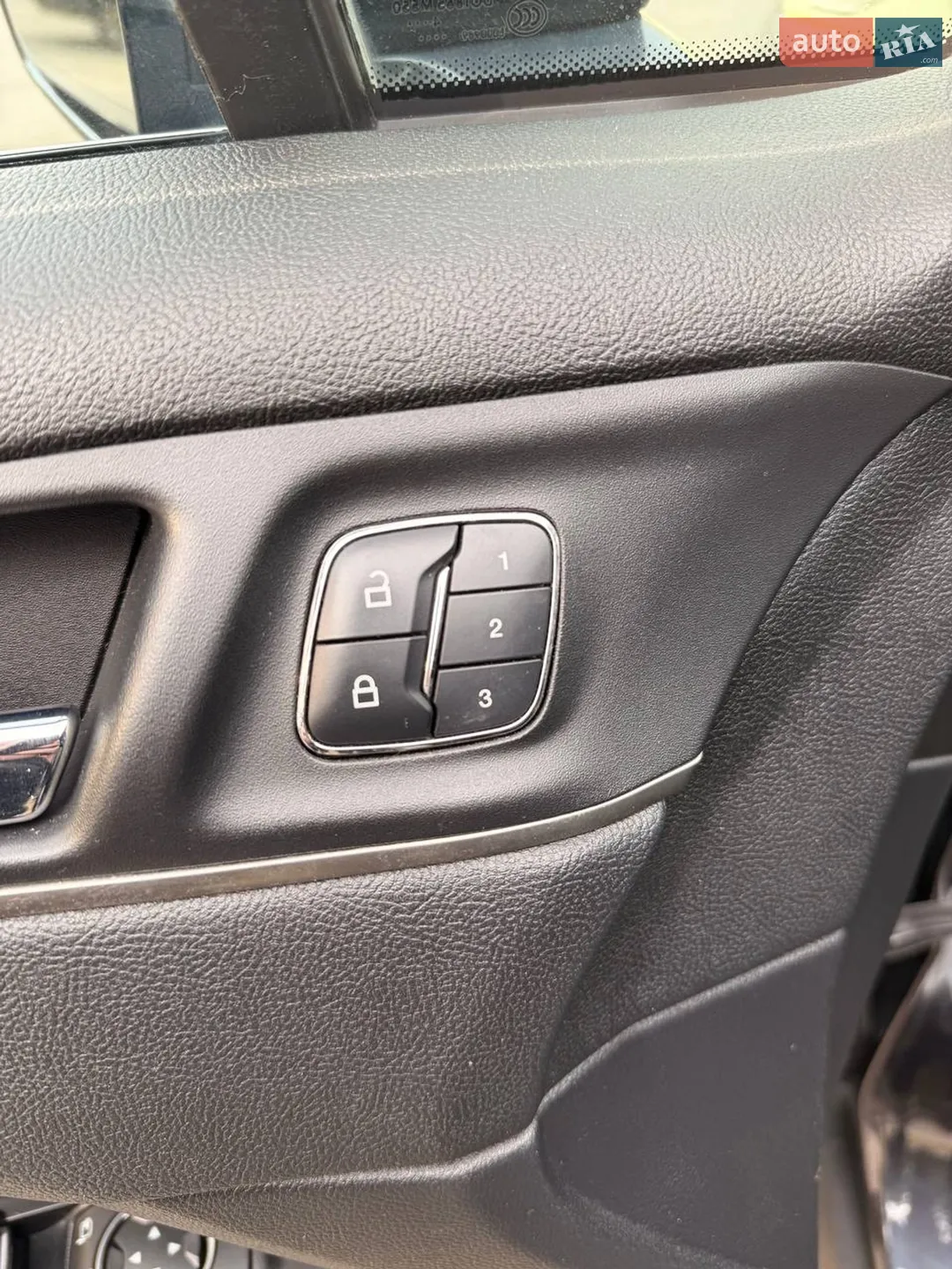 2015 Lincoln MKC - мініатюра 31