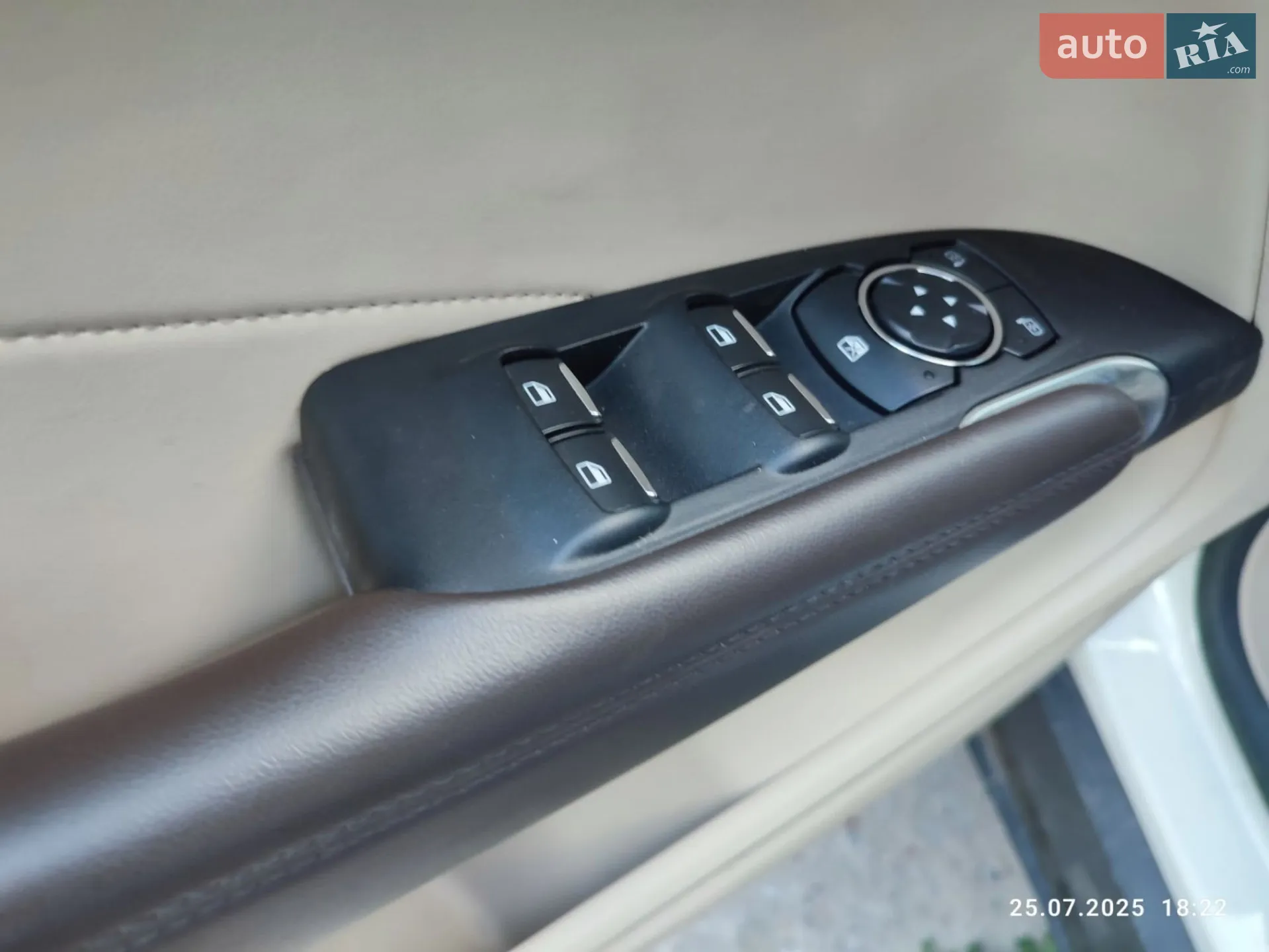 2019 Lincoln MKC - мініатюра 10