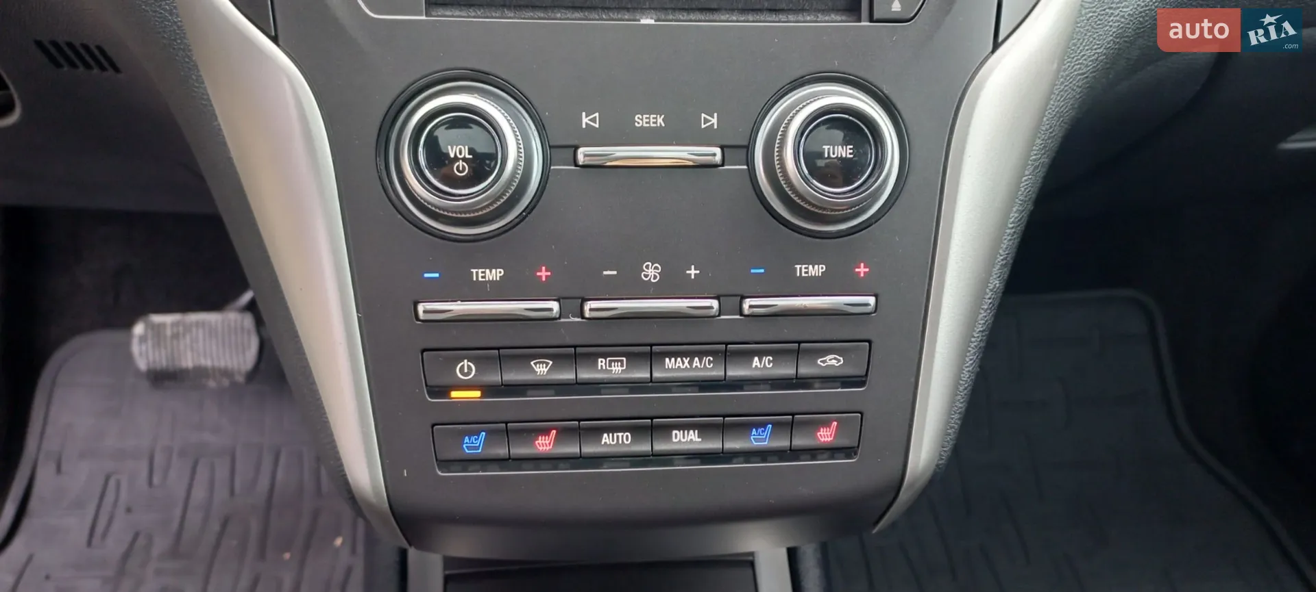 2015 Lincoln MKC - мініатюра 21