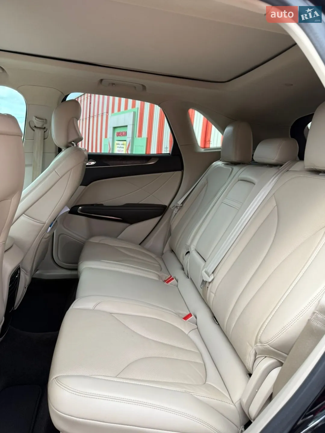 2017 Lincoln MKC - мініатюра 14