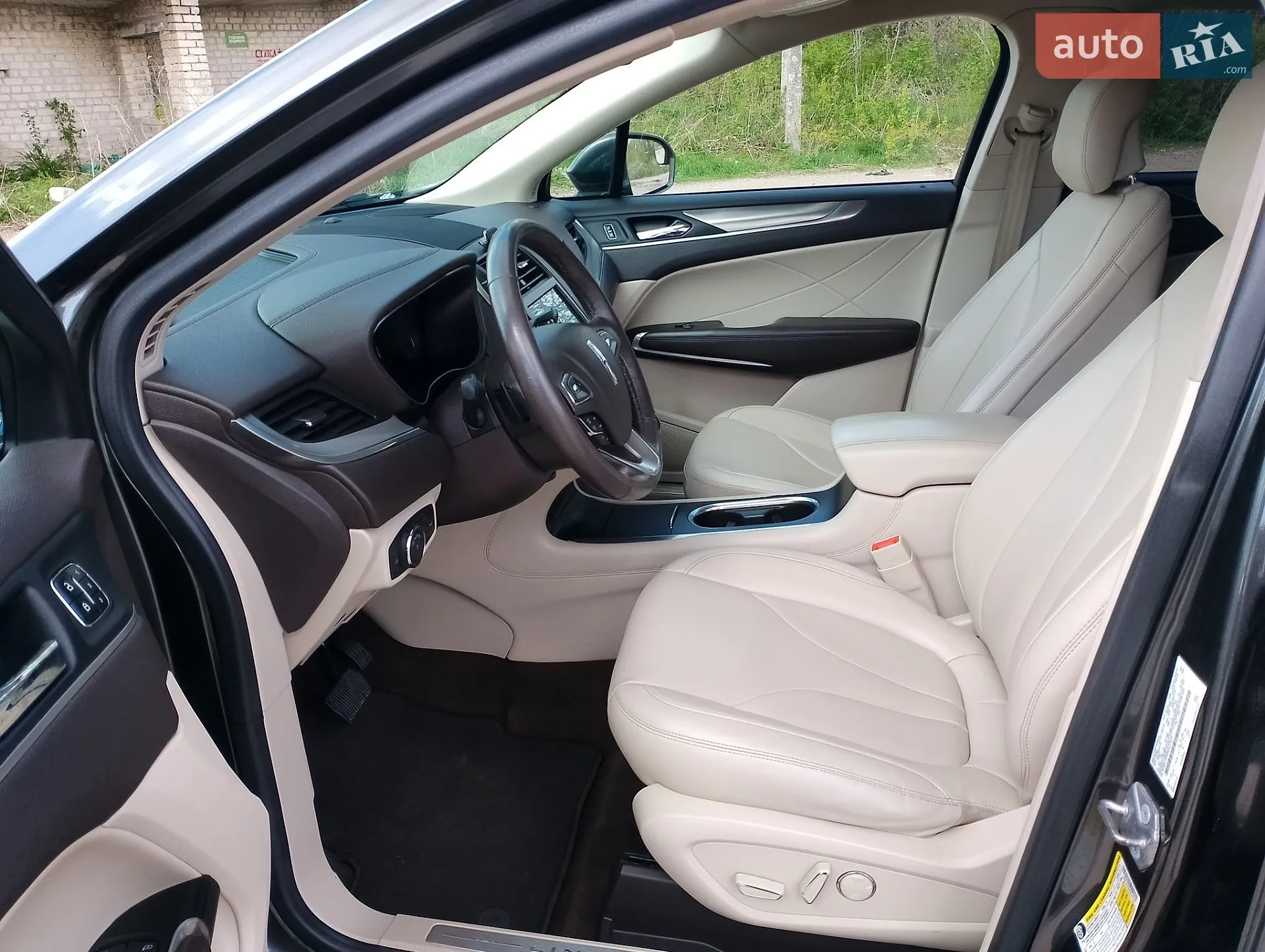 2019 Lincoln MKC - мініатюра 18