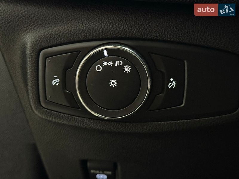Внедорожник / Кроссовер Lincoln MKC 2014 в Николаеве
