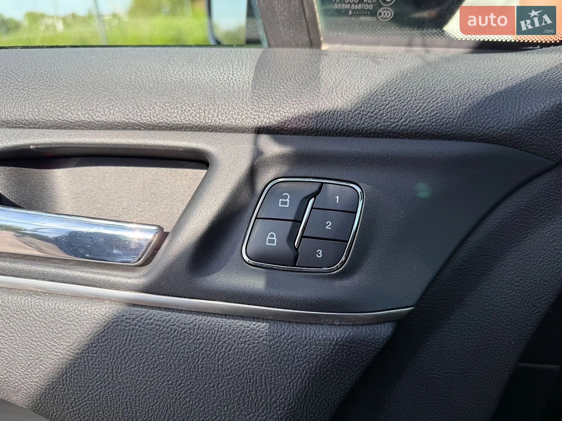 2014 Lincoln MKC - мініатюра 27