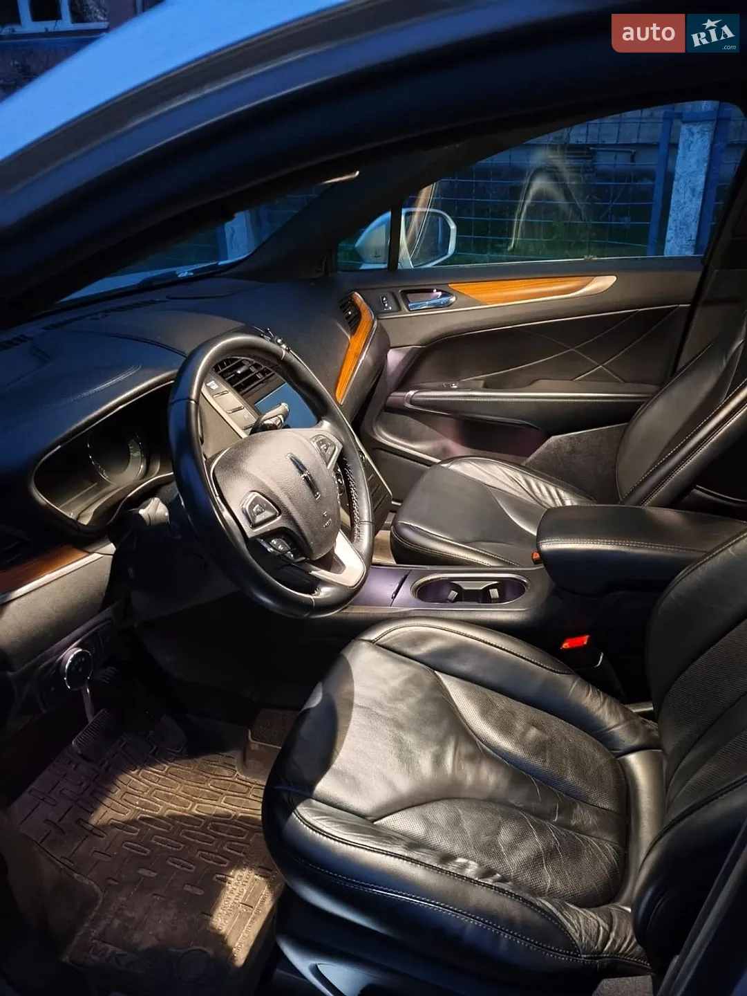 2017 Lincoln MKC - мініатюра 13