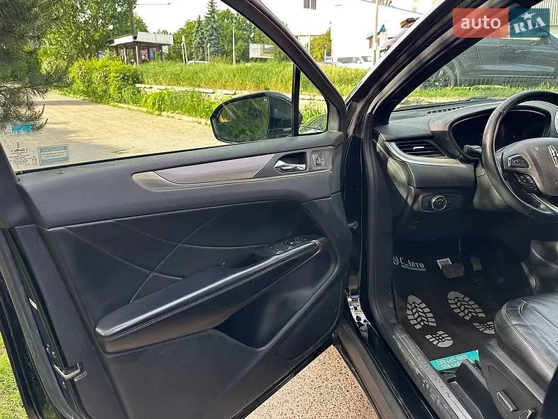 Lincoln MKC 2015 VIN 5LMCJ1C95GUJ19572 фото оголошення 7 з 61