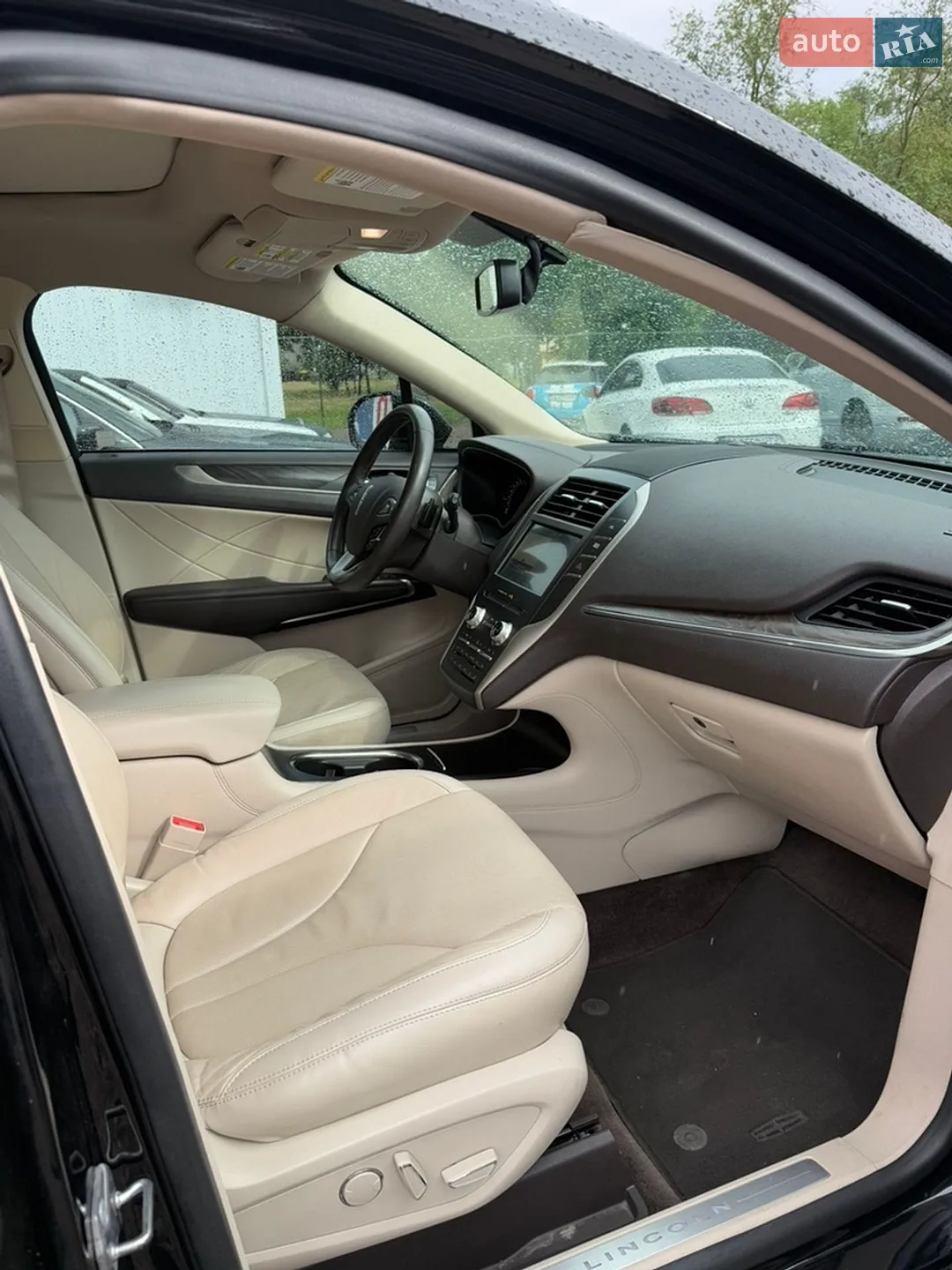 2017 Lincoln MKC - мініатюра 12
