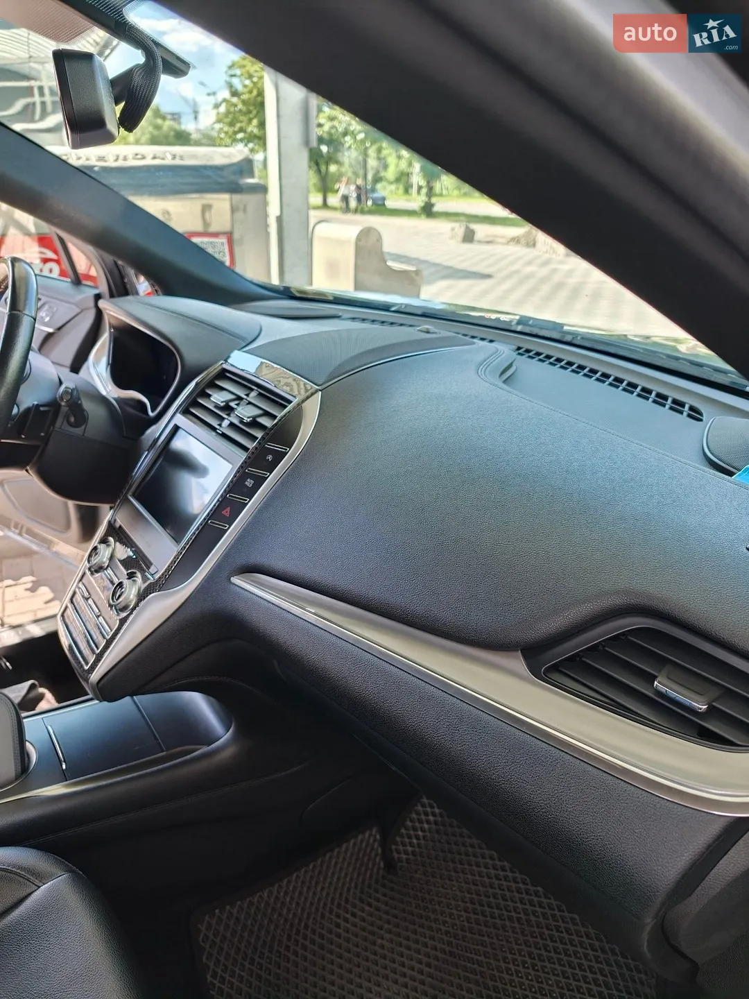2016 Lincoln MKC - мініатюра 13