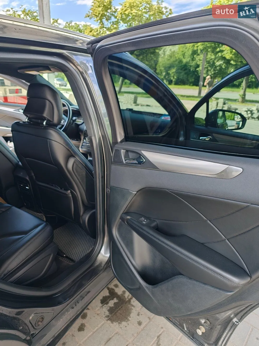 2016 Lincoln MKC - мініатюра 14