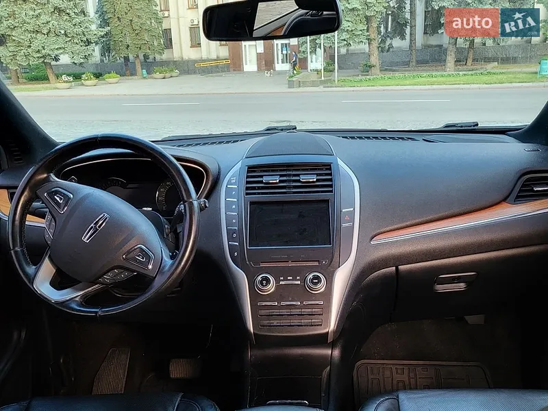 Lincoln MKC 2016 VIN 5LMCJ3D9XGUJ26656 фото оголошення 10 з 40