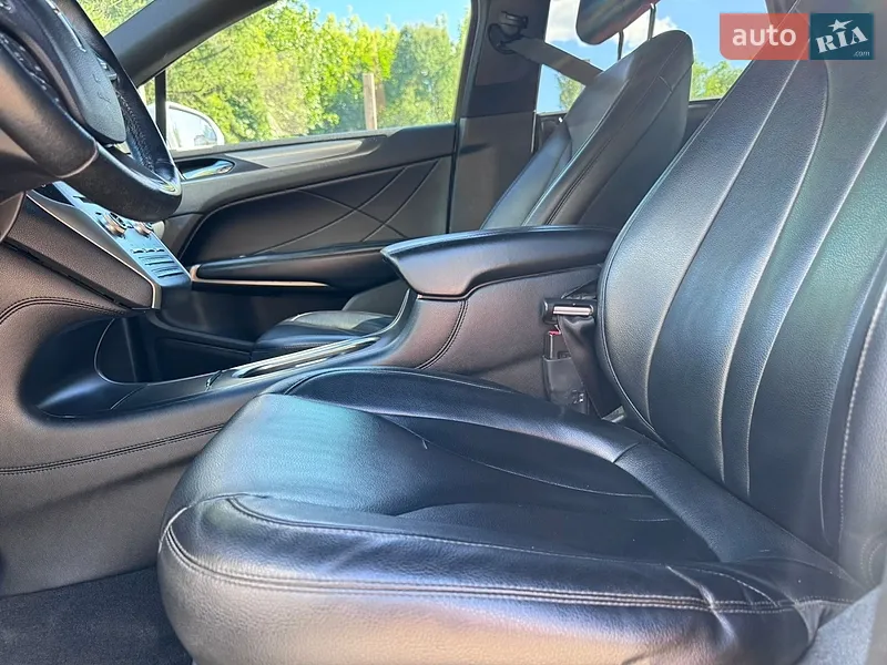 Lincoln MKC 2015 VIN 5LMCJ1C98GUJ20313 фото оголошення 28 з 88