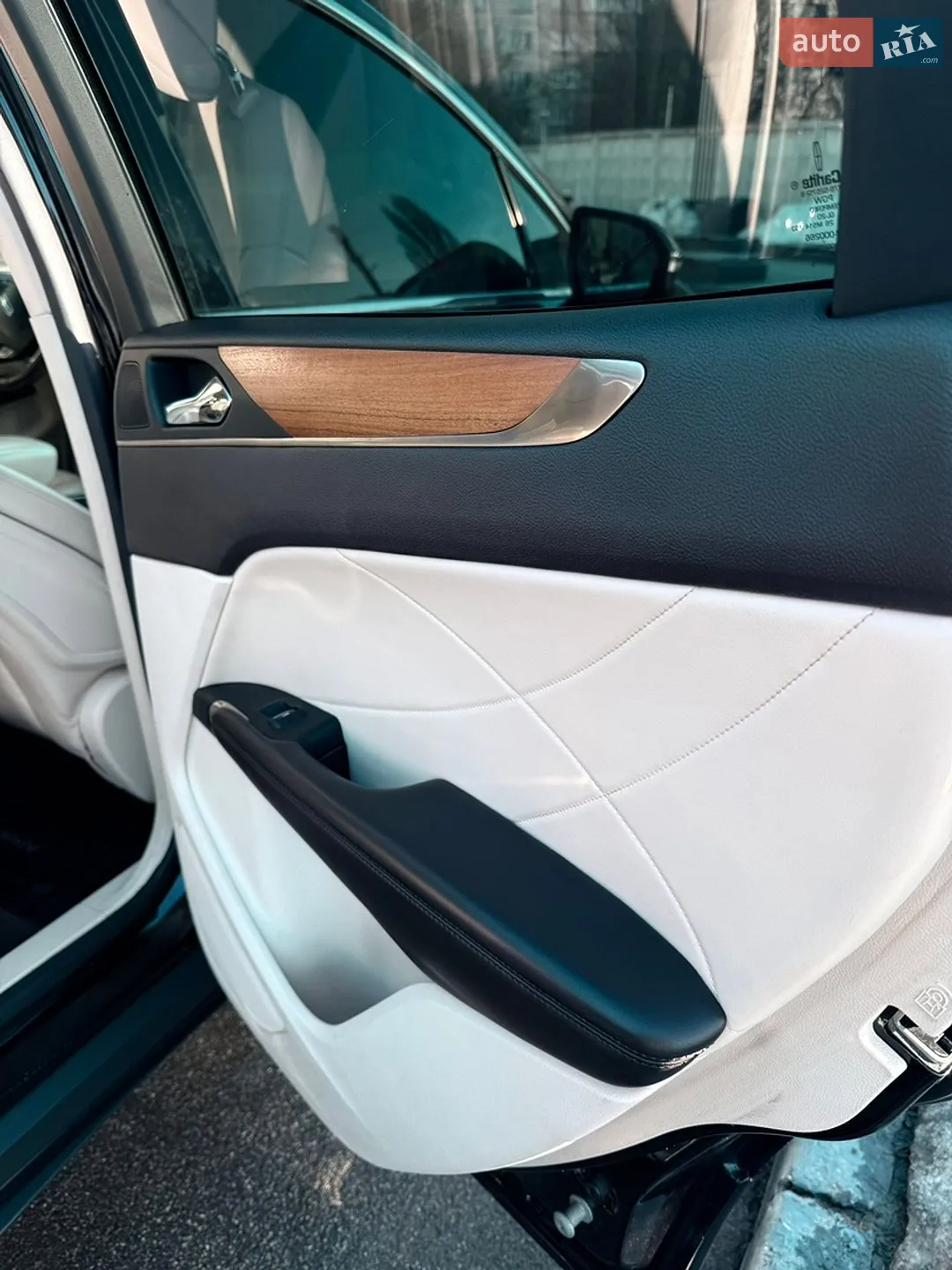 2014 Lincoln MKC - мініатюра 19