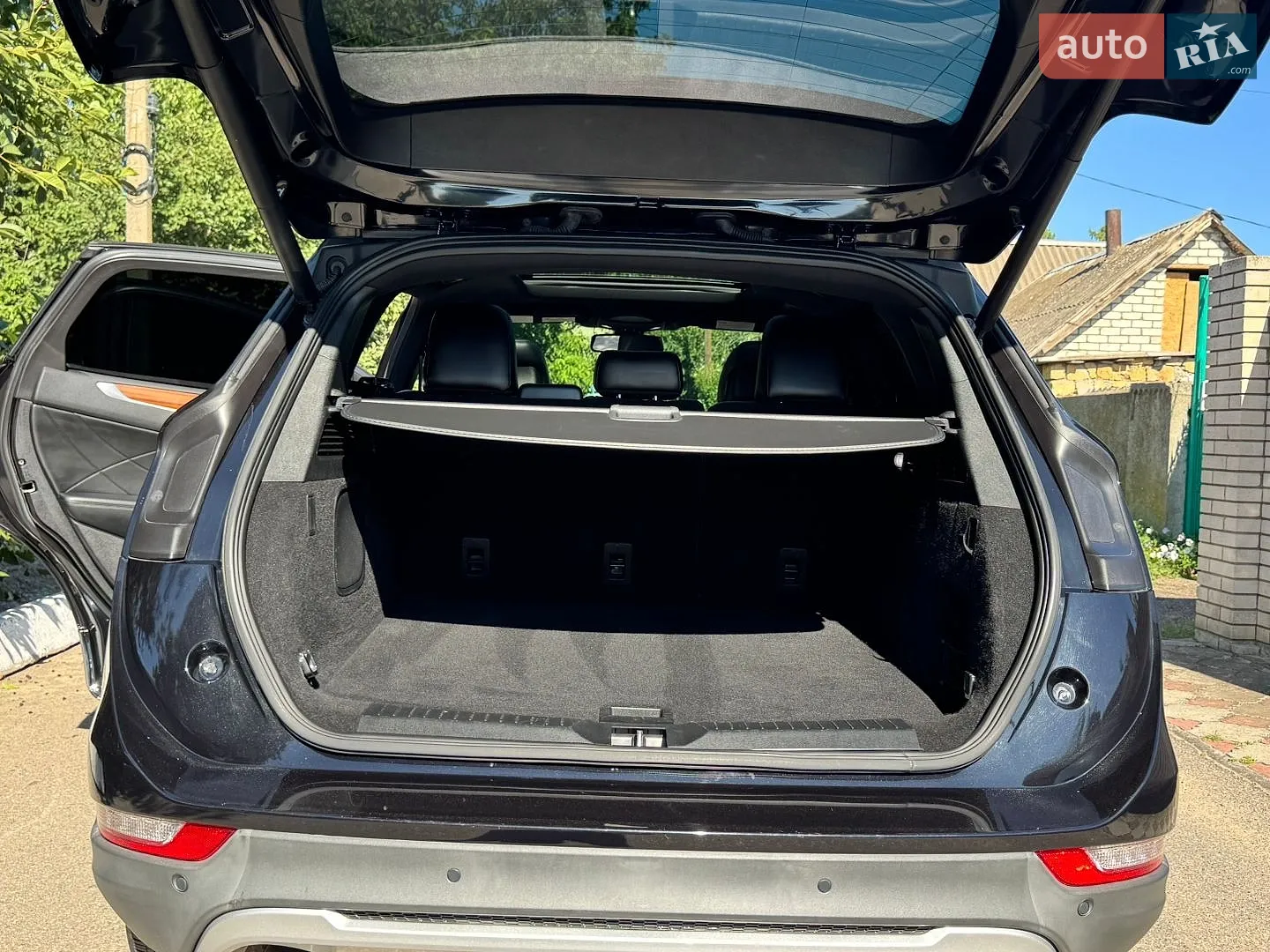 2019 Lincoln MKC - мініатюра 28